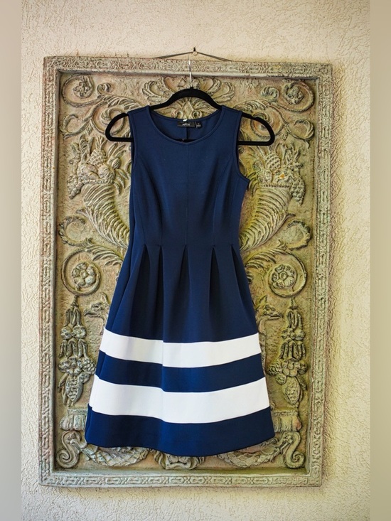 Apt. 9 Dresses & Skirts - Apt 9 Navy Blue White Striped Fit & Flare Dress with Pockets Size XS